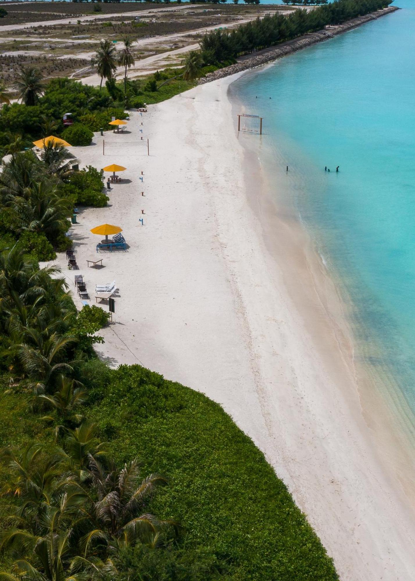 Blue Wave Hotel Maldives- Same Sea, Same Sand Same Sun Like Resorts Kudahuvadhoo Exteriör bild